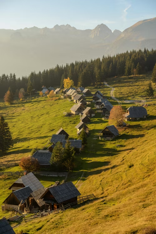 Exploring Switzerland: A Land of Alpine Peaks and Pristine Lakes